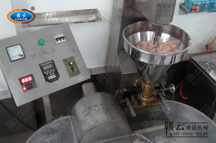 實心豬肉丸的成型和熟化