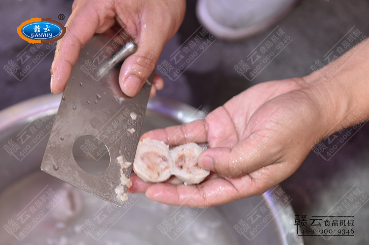 查看單個丸子的包餡居中和餡料的多少