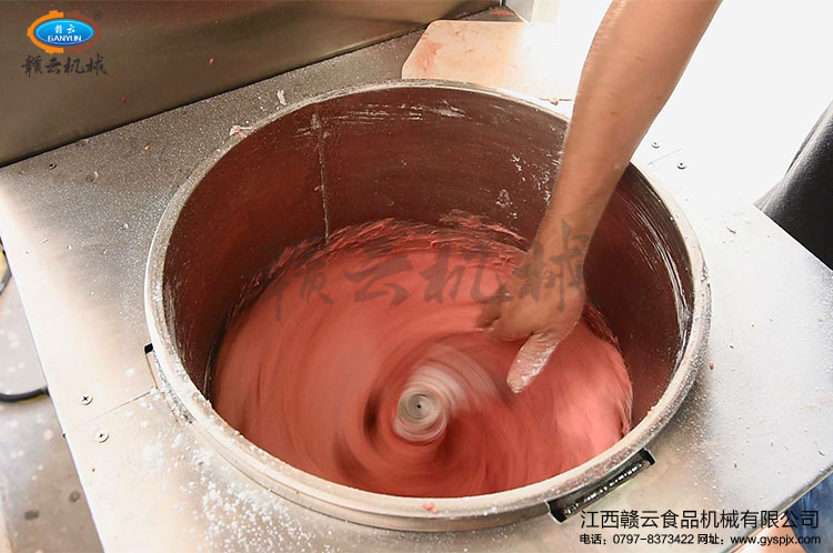 三速制冷打漿機(jī)拍打牛肉將牛肉彈性粘性打出來(lái)